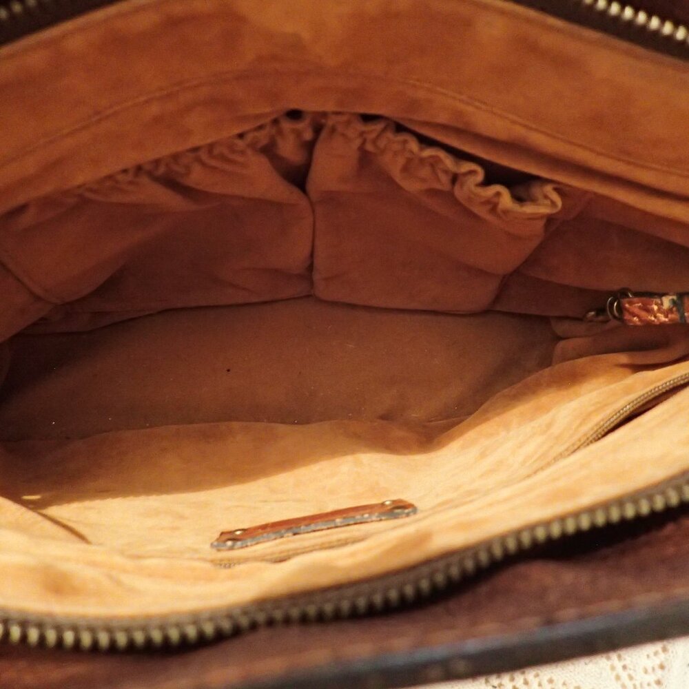 Patricia Nash Tooled Leather Purse - Picture 9 of 9